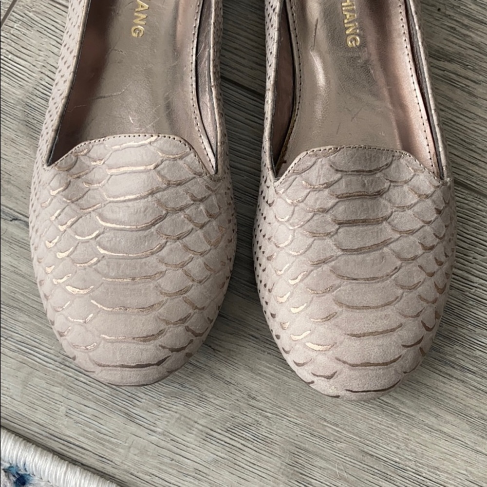 Flats - Picture 2 of 7